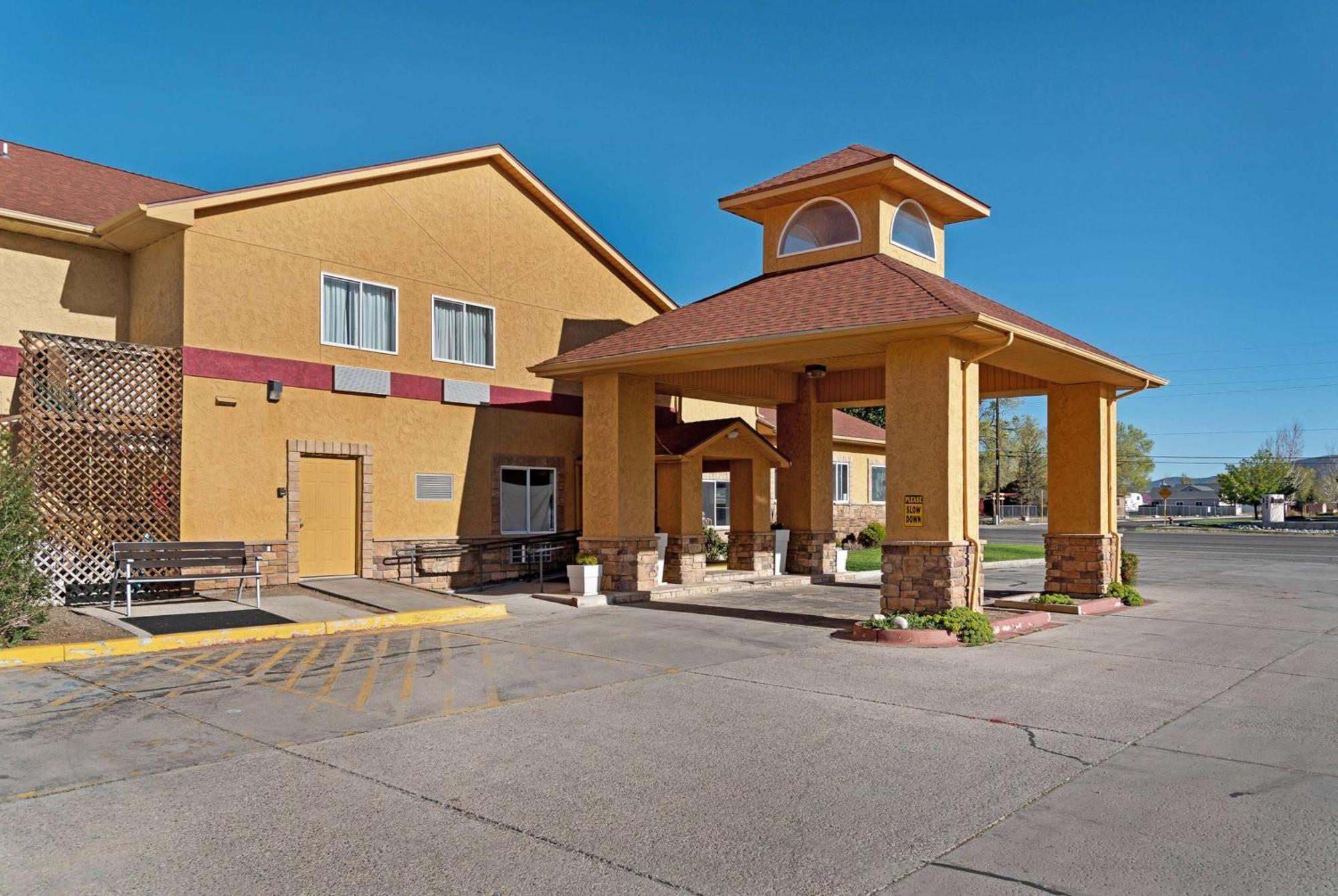 Hotel Baymont By Wyndham Salida Exterior foto